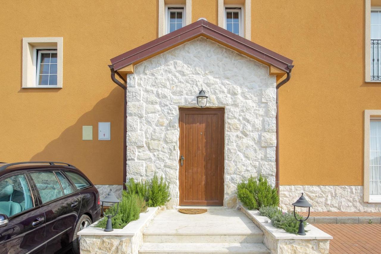 Rougemarin Apartments Biograd Na Moru Exterior foto