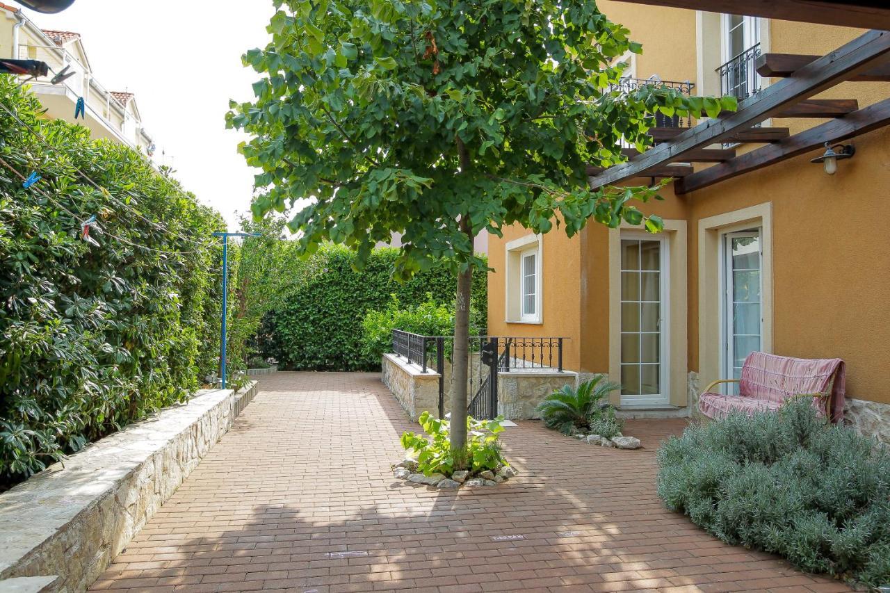 Rougemarin Apartments Biograd Na Moru Exterior foto